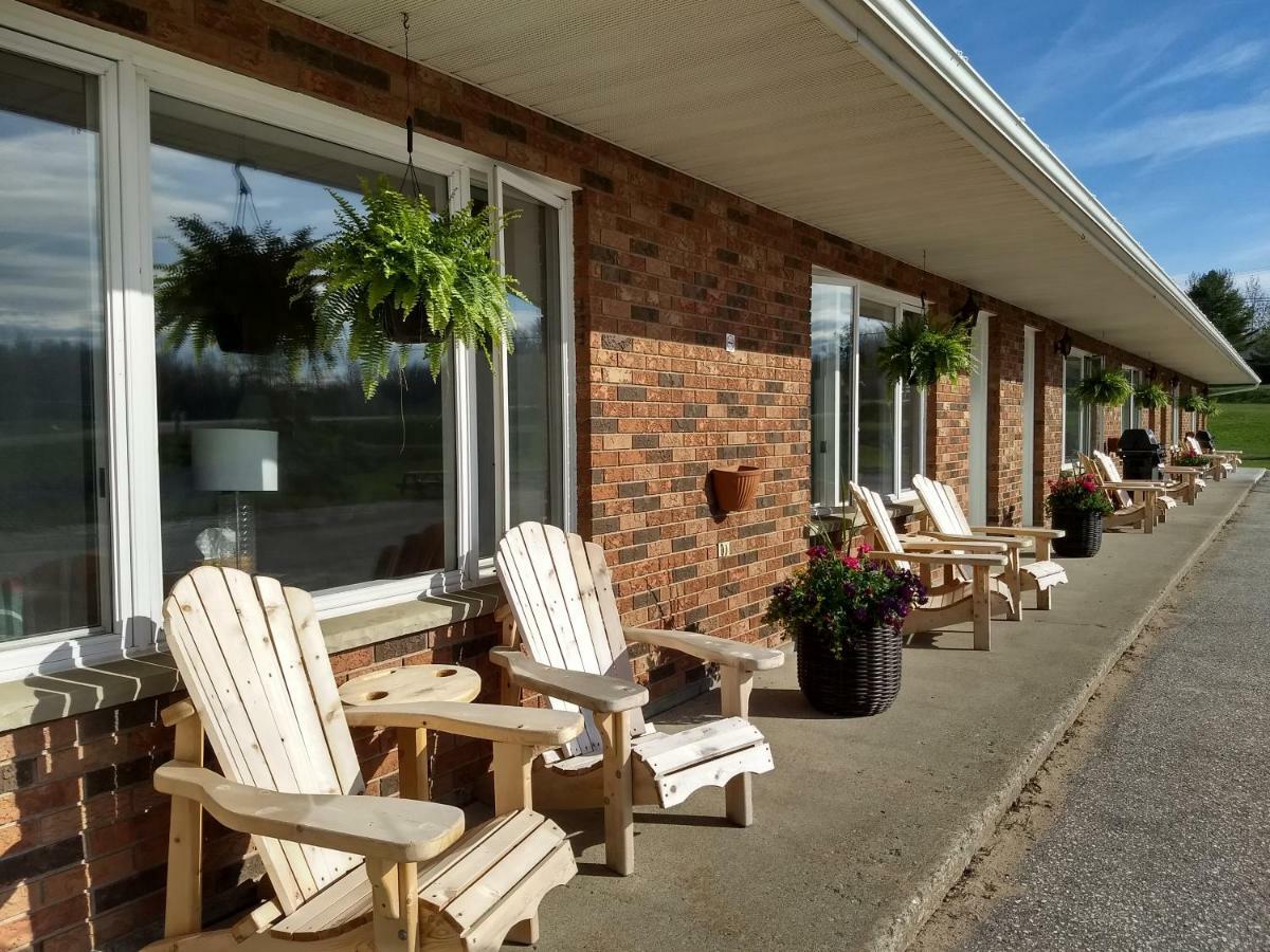 Wayside Motel Manitoulin Manitowaning Exterior foto
